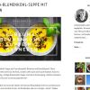 Sommerliche Kurkuma-Blumenkohl-Suppe mit Garnelen und Mit Gold ausgezeichnetes Kürbiskernöl-Topping